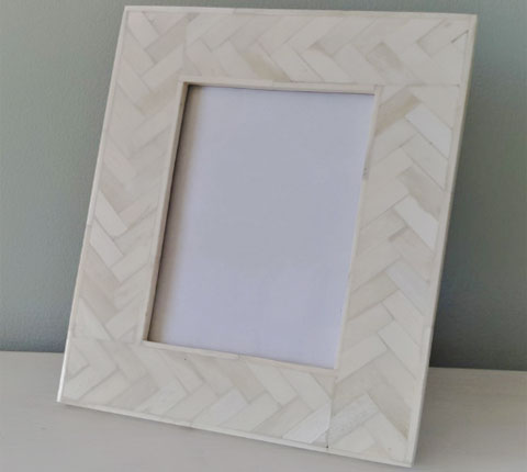 bone_photo_frame
