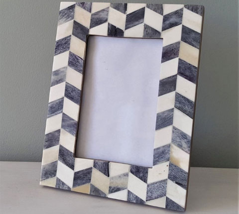 bone_resin_picture_frame